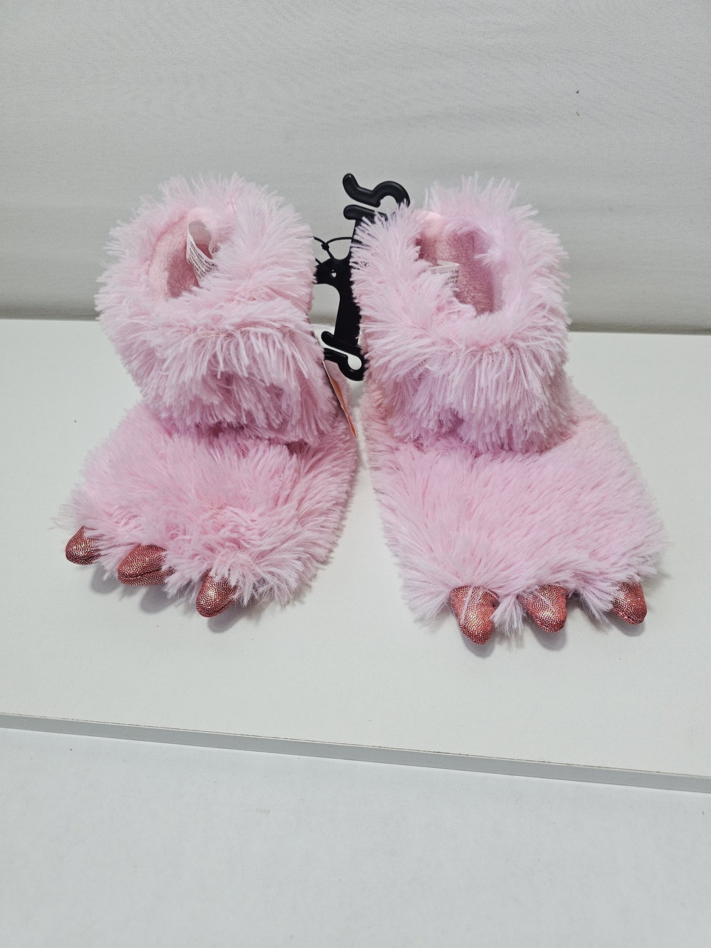 Wonder Nation Pink Faux Fur Monster Paw Bootie Slippers NWT Size 7-8